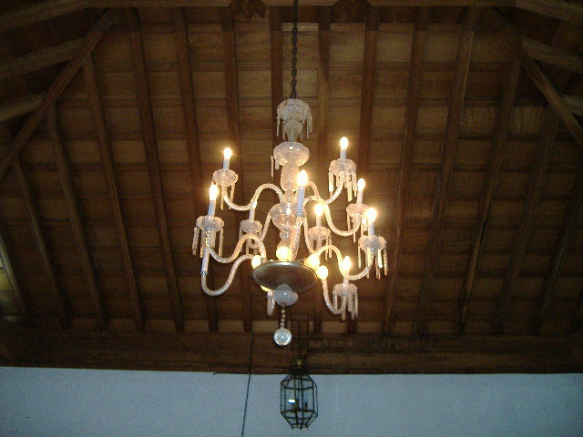 Detalle lámpara del Salón. Café Concert